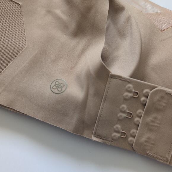 Honeylove Nude Crossover Wireless Sand Seamless Padded Bra Size Small - Picture 6 of 9